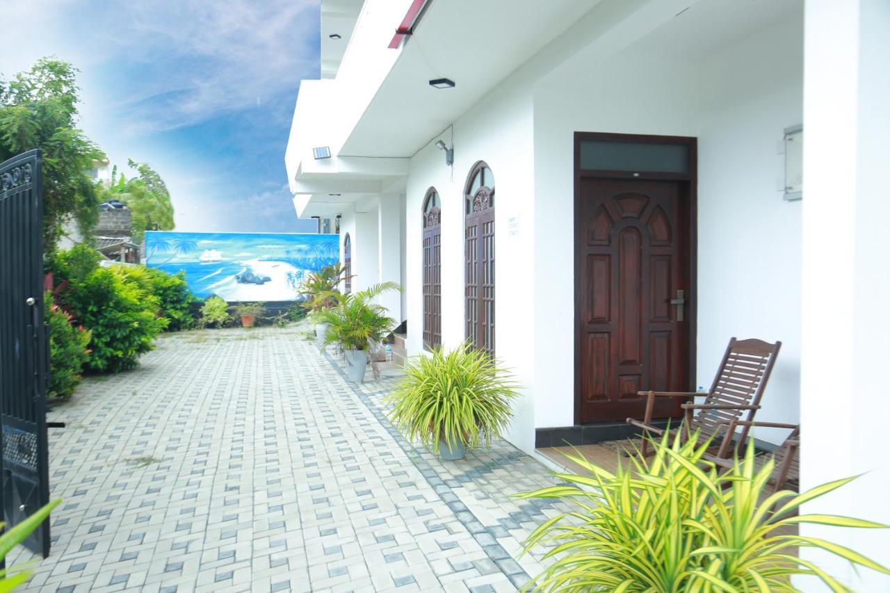 Royal Rich Villa アンバランゴダ エクステリア 写真