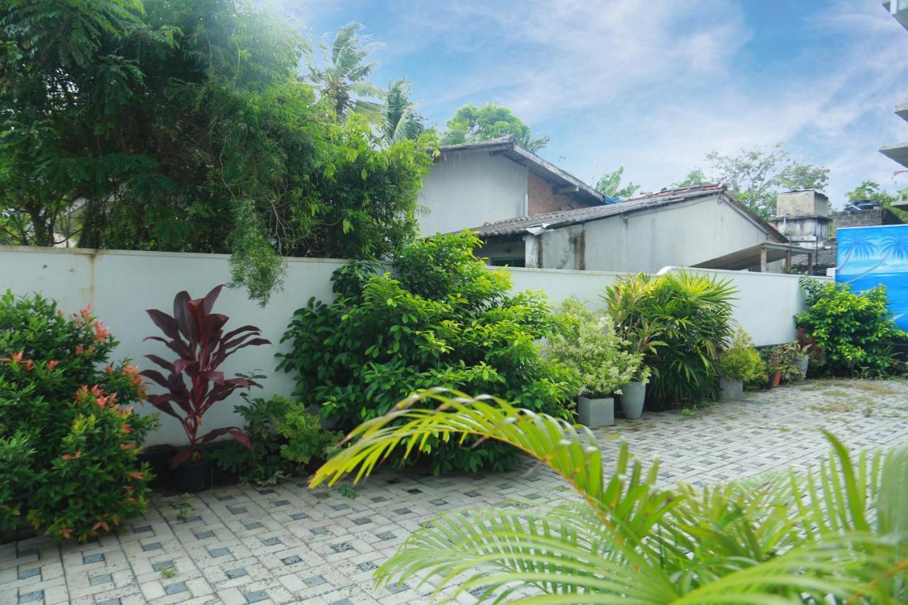 Royal Rich Villa アンバランゴダ エクステリア 写真